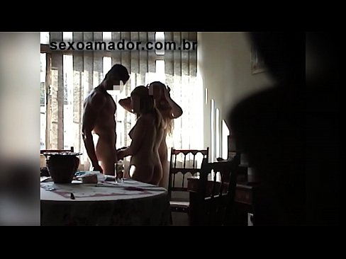 ❤️ Szexbarátok meghívnak egy óriásembert és egy édeshármast vele ❤️ Anal pornó at hu.pornofilmtv.ru ️❤